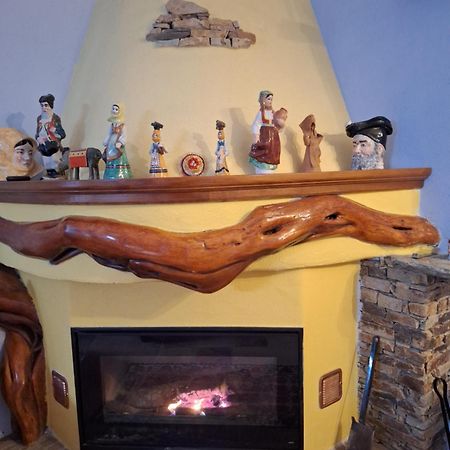 Agrifoglio B&B Con Giardino Aritzo Eksteriør billede