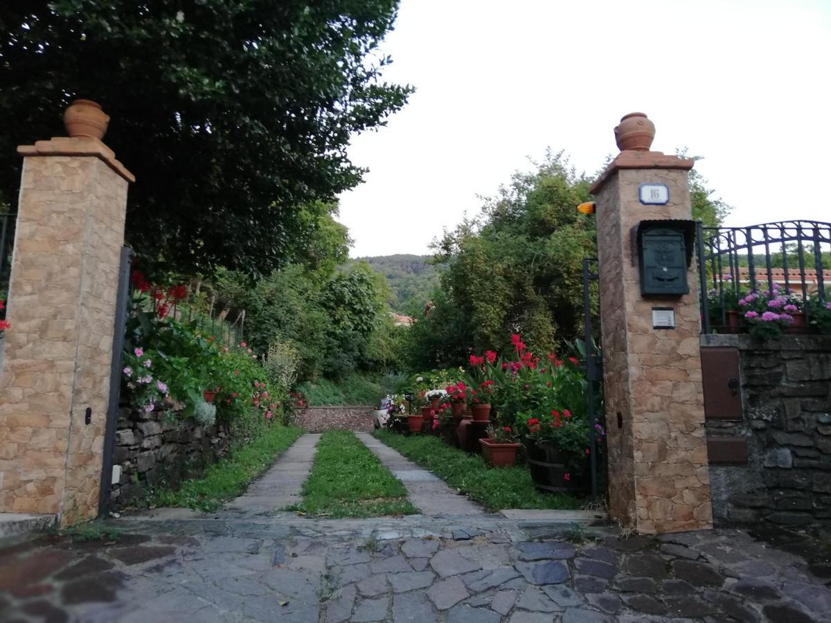 Agrifoglio B&B Con Giardino Aritzo Eksteriør billede